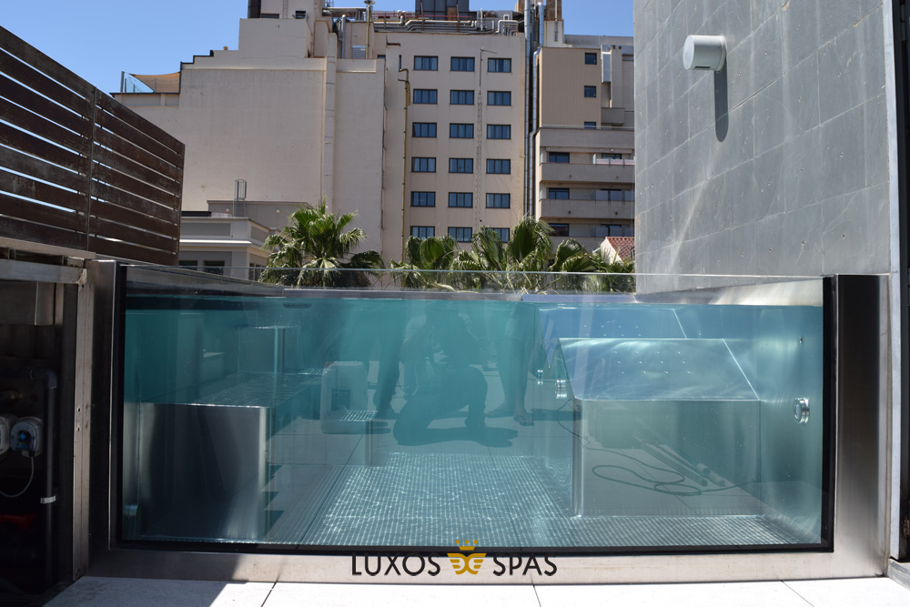 piscina isotérmica con sistema de calefacción para terrazas y áticos